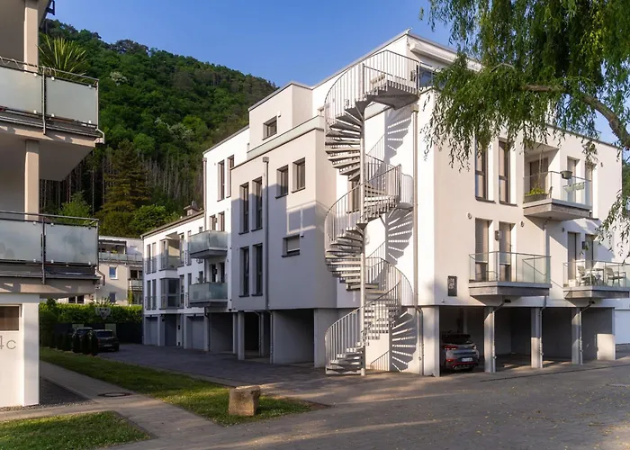 Hideaway Lounge Sure