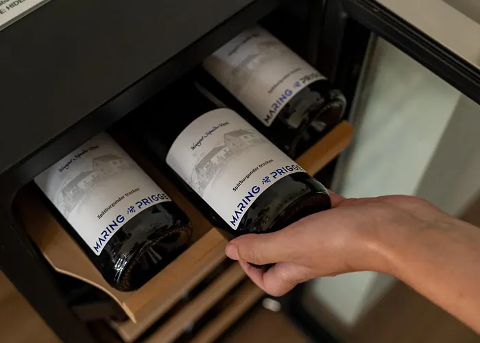 Hideaway Lounge Sure Апартаменты *