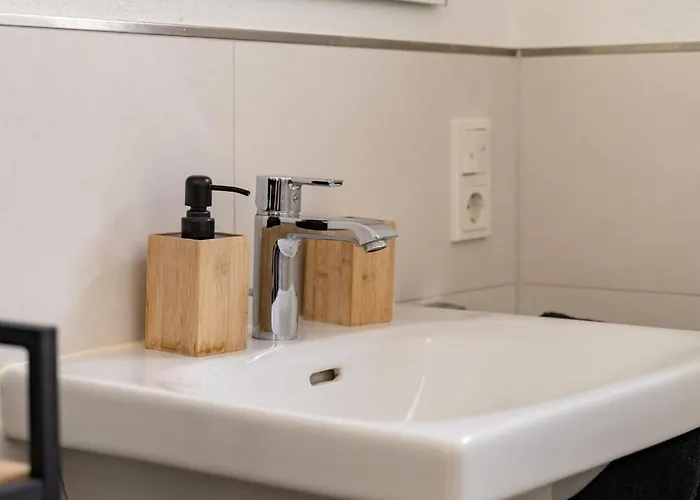 Hideaway Lounge Sure